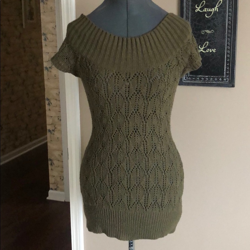 ❤️ 2 items for $10!  Decree Long Sweater Cap Sleeves Size Small
